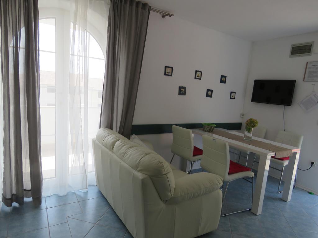 Apartments Villa Urbajs Vrsar Ngoại thất bức ảnh