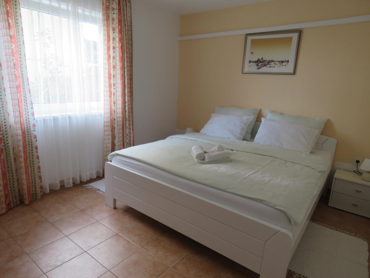 Apartments Villa Urbajs Vrsar Ngoại thất bức ảnh