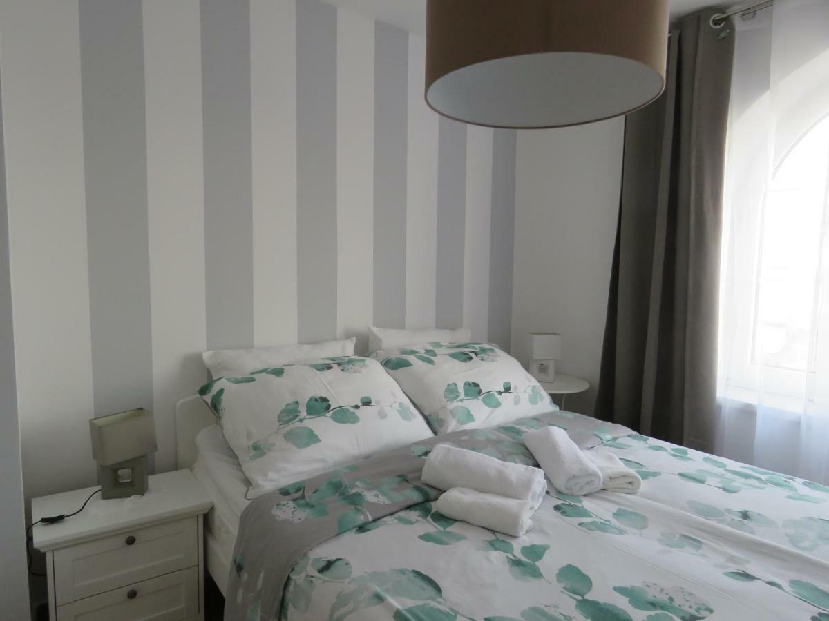 Apartments Villa Urbajs Vrsar Ngoại thất bức ảnh